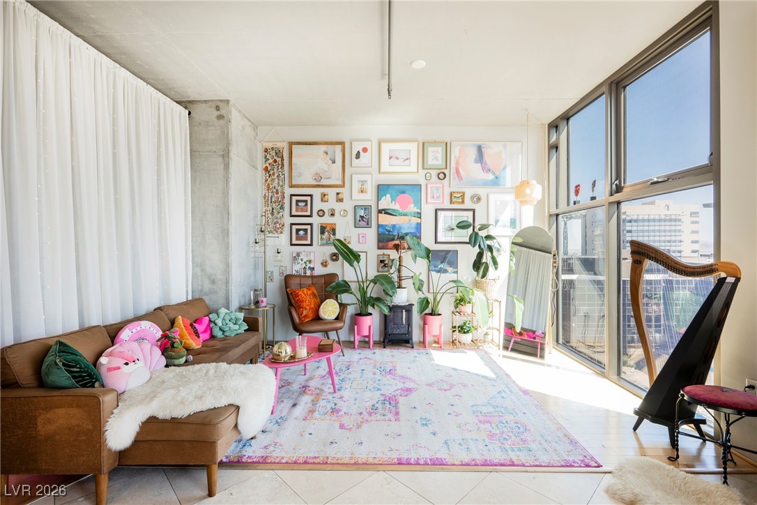 353 E Bonneville Avenue 753