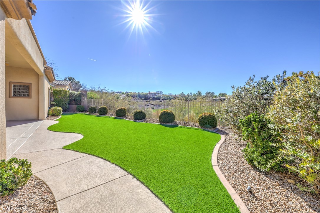 59 Desert Highlands Drive