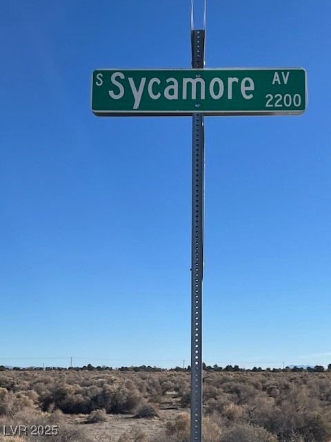 2581 S Sycamore Avenue