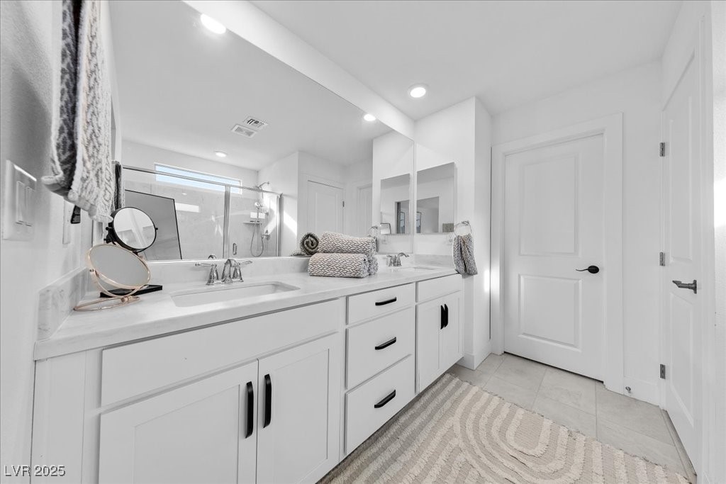 Las Vegas, Nevada 89141, United States, 4 Bedrooms Bedrooms, ,3 BathroomsBathrooms,Residential,Active,251456