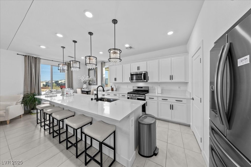 Las Vegas, Nevada 89141, United States, 4 Bedrooms Bedrooms, ,3 BathroomsBathrooms,Residential,Active,251456