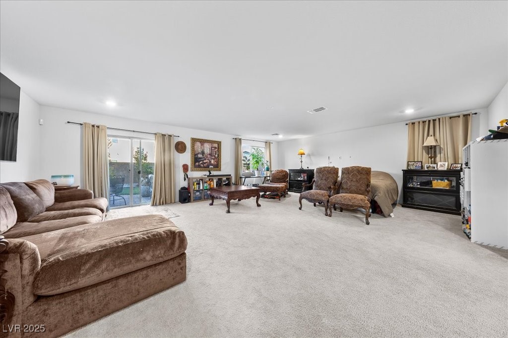 Las Vegas, Nevada 89141, United States, 4 Bedrooms Bedrooms, ,3 BathroomsBathrooms,Residential,Active,251456