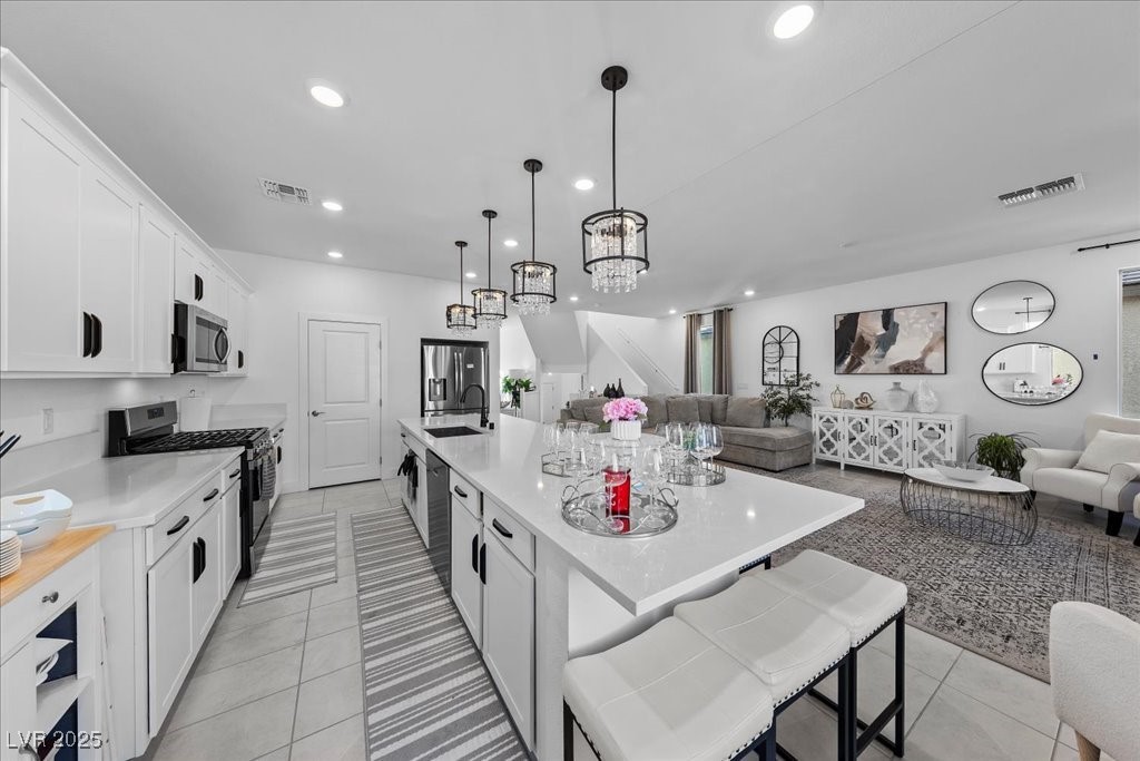 Las Vegas, Nevada 89141, United States, 4 Bedrooms Bedrooms, ,3 BathroomsBathrooms,Residential,Active,251456