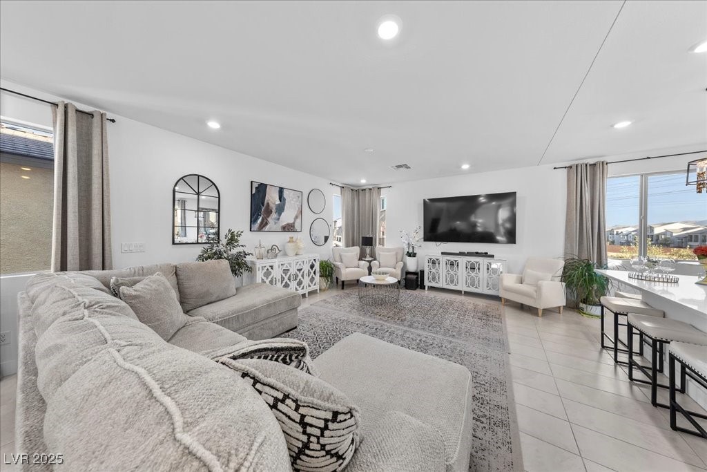 Las Vegas, Nevada 89141, United States, 4 Bedrooms Bedrooms, ,3 BathroomsBathrooms,Residential,Active,251456