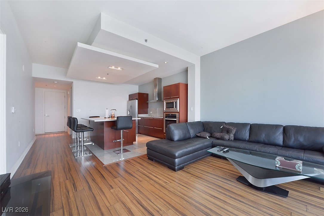 4471 Dean Martin Drive 3904