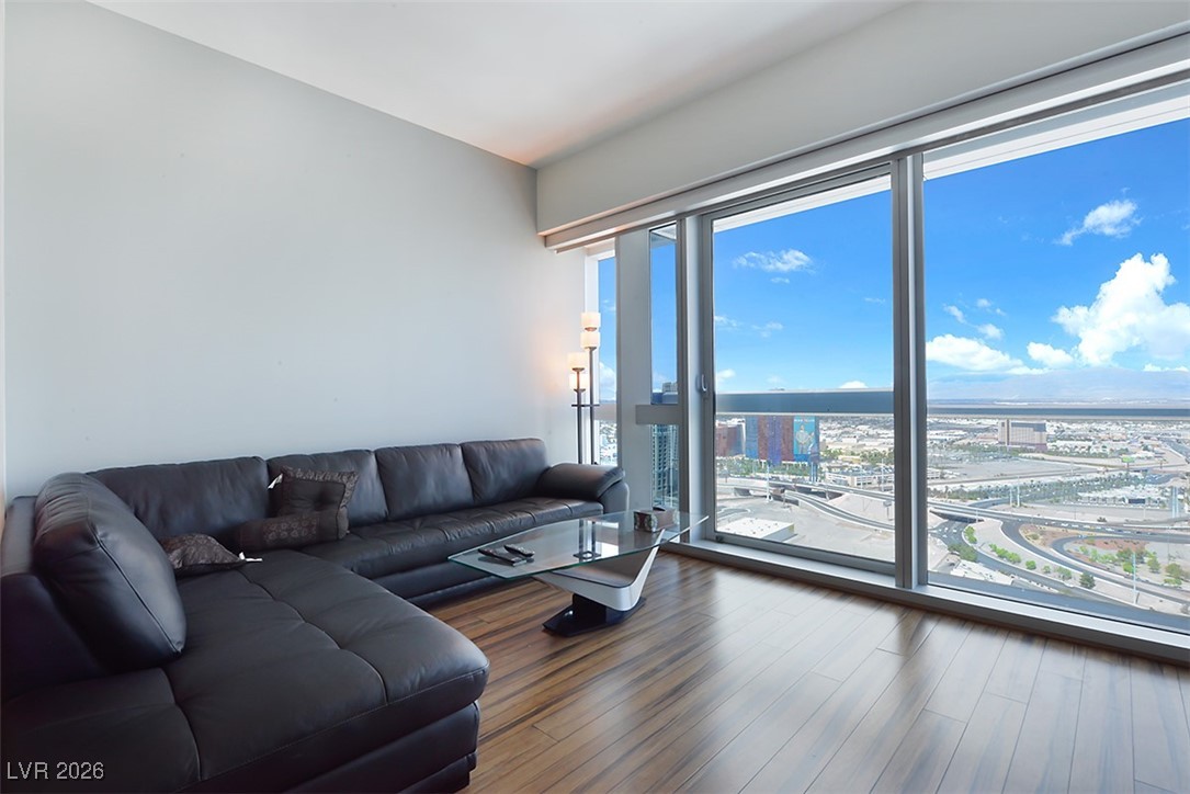 4471 Dean Martin Drive 3904