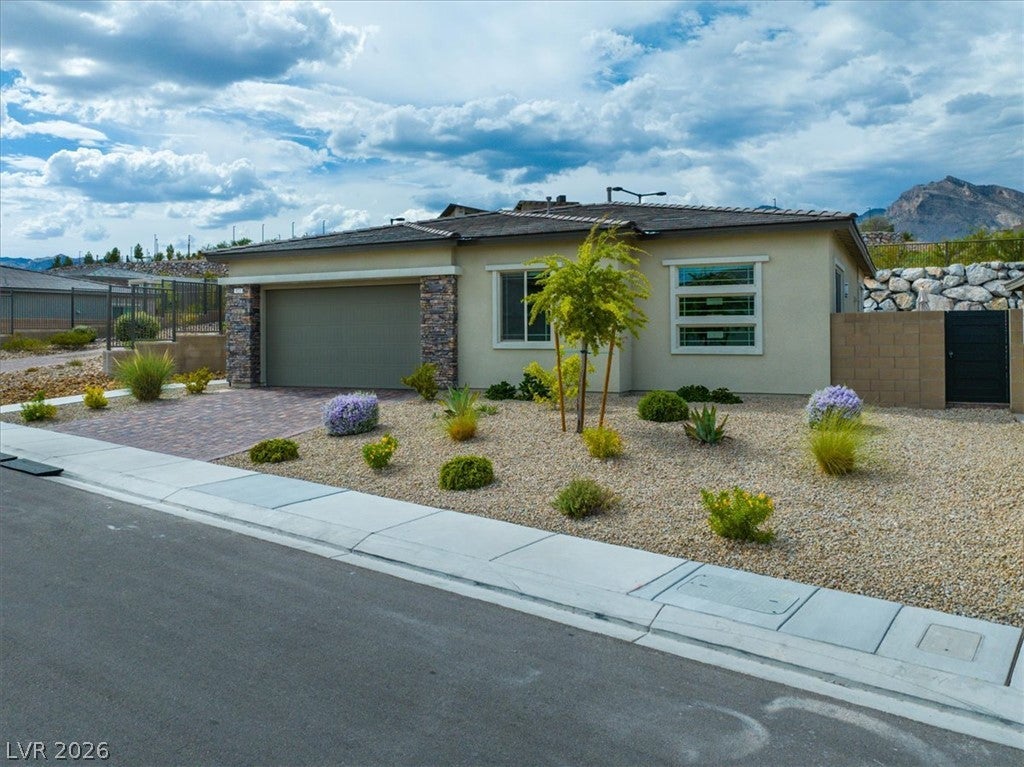 921 Woodburn Lane