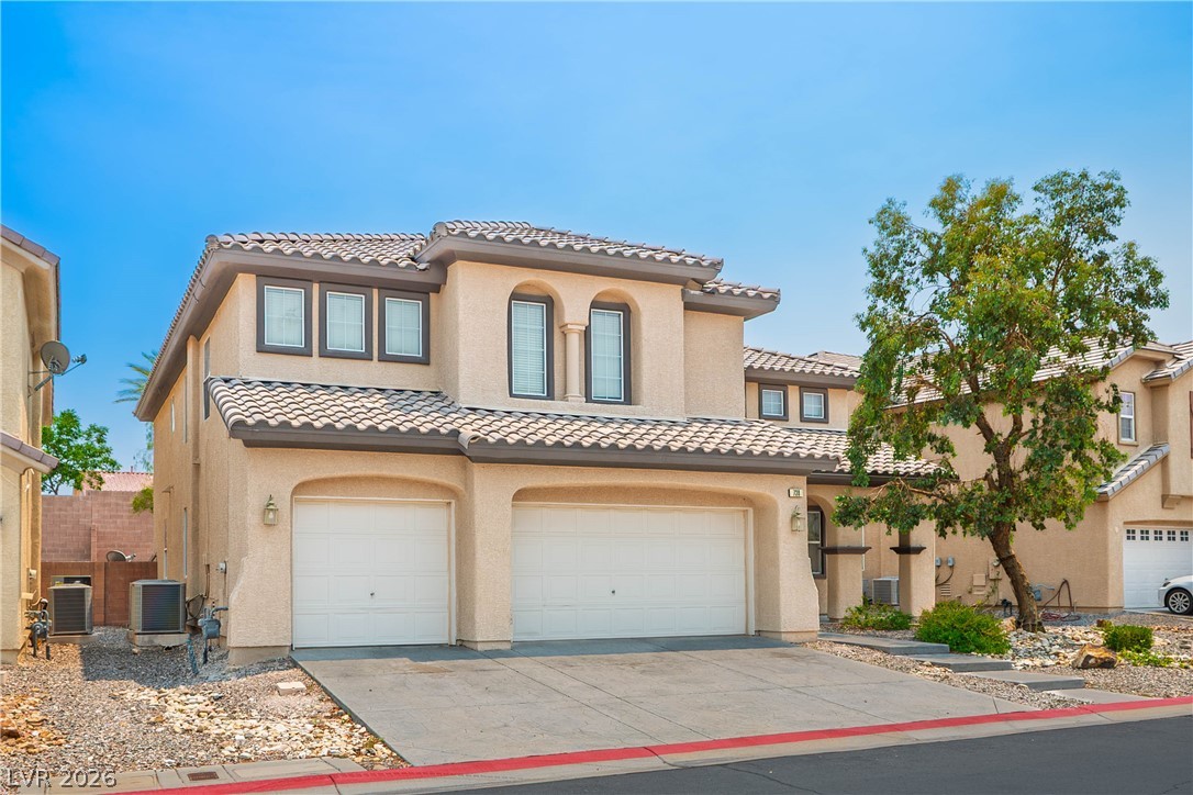 738 KEW GARDENS Drive