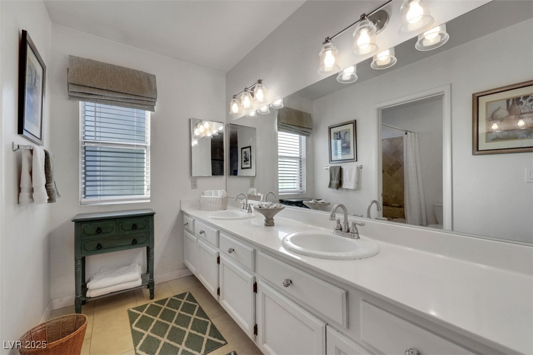 Las Vegas, Nevada 89123, United States, 3 Bedrooms Bedrooms, ,3 BathroomsBathrooms,Residential,Pending,131246