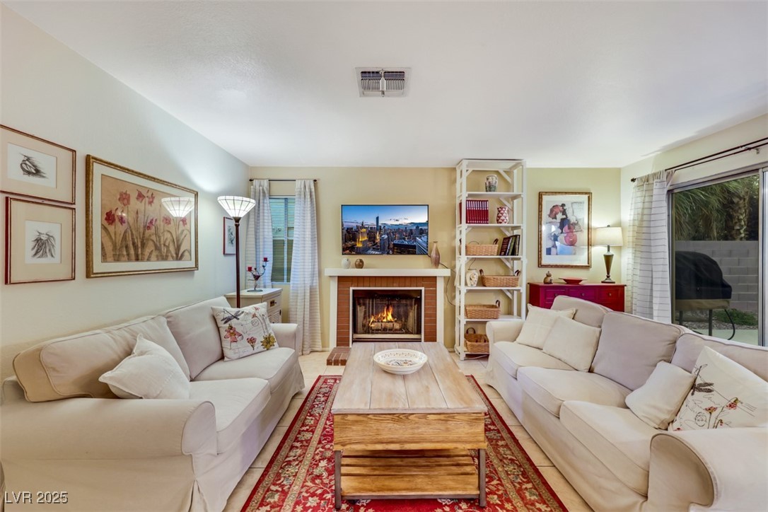 Las Vegas, Nevada 89123, United States, 3 Bedrooms Bedrooms, ,3 BathroomsBathrooms,Residential,Pending,131246