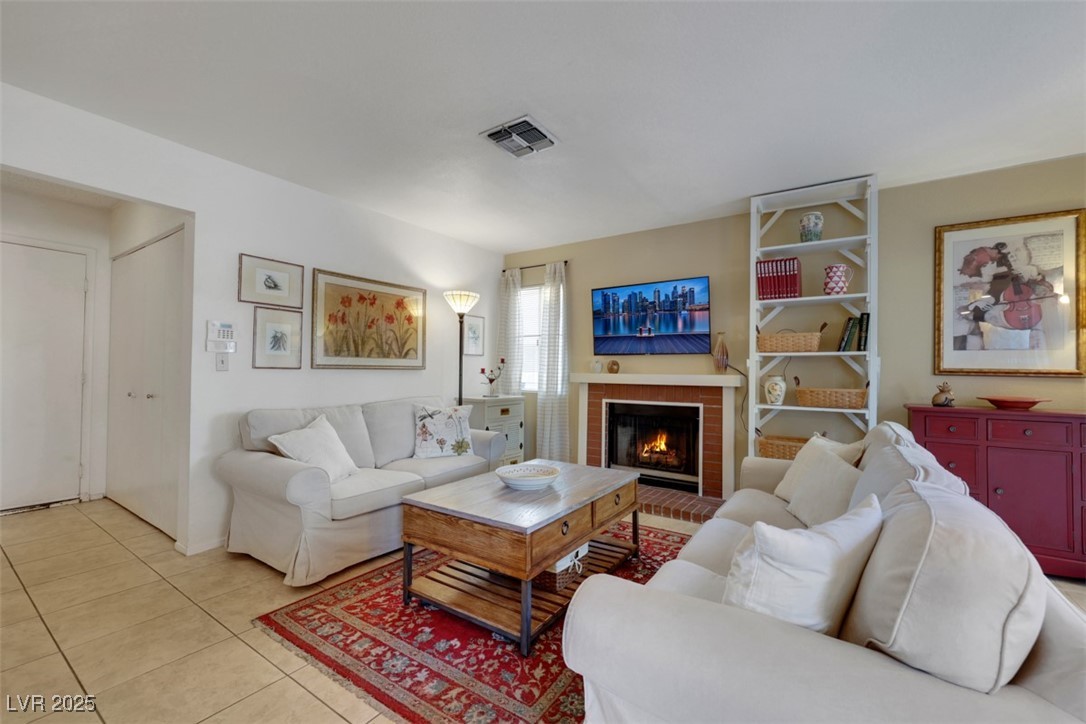 Las Vegas, Nevada 89123, United States, 3 Bedrooms Bedrooms, ,3 BathroomsBathrooms,Residential,Pending,131246