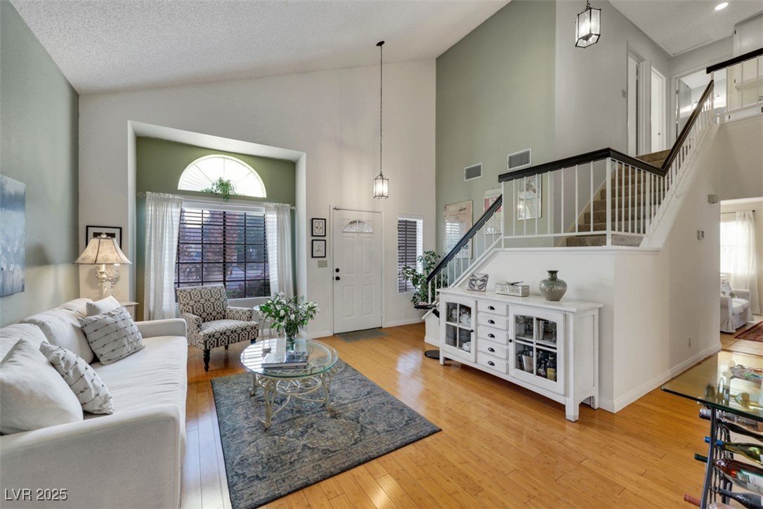 Las Vegas, Nevada 89123, United States, 3 Bedrooms Bedrooms, ,3 BathroomsBathrooms,Residential,Pending,131246