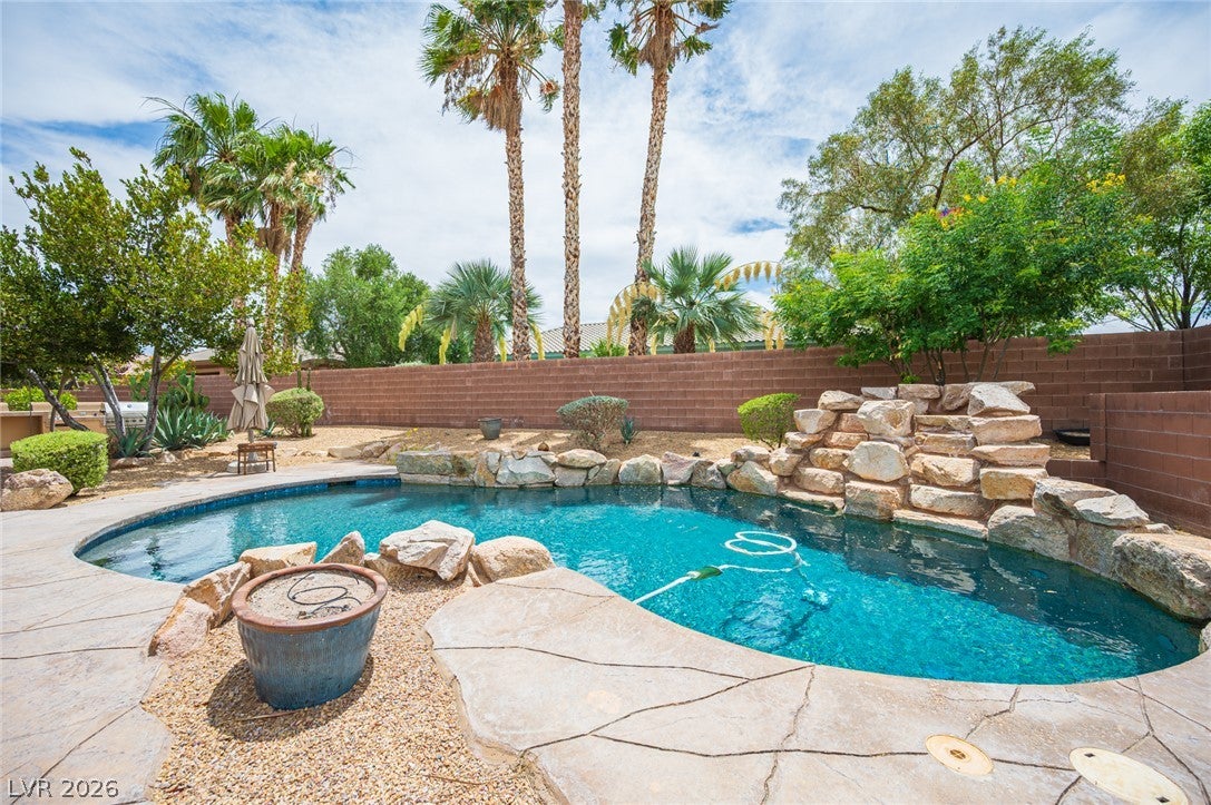 7119 April Wind Avenue