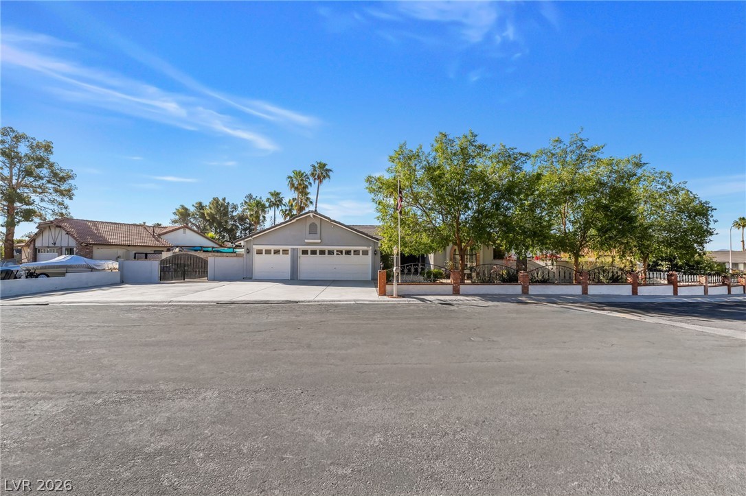 3181 Shadow Bluff Avenue