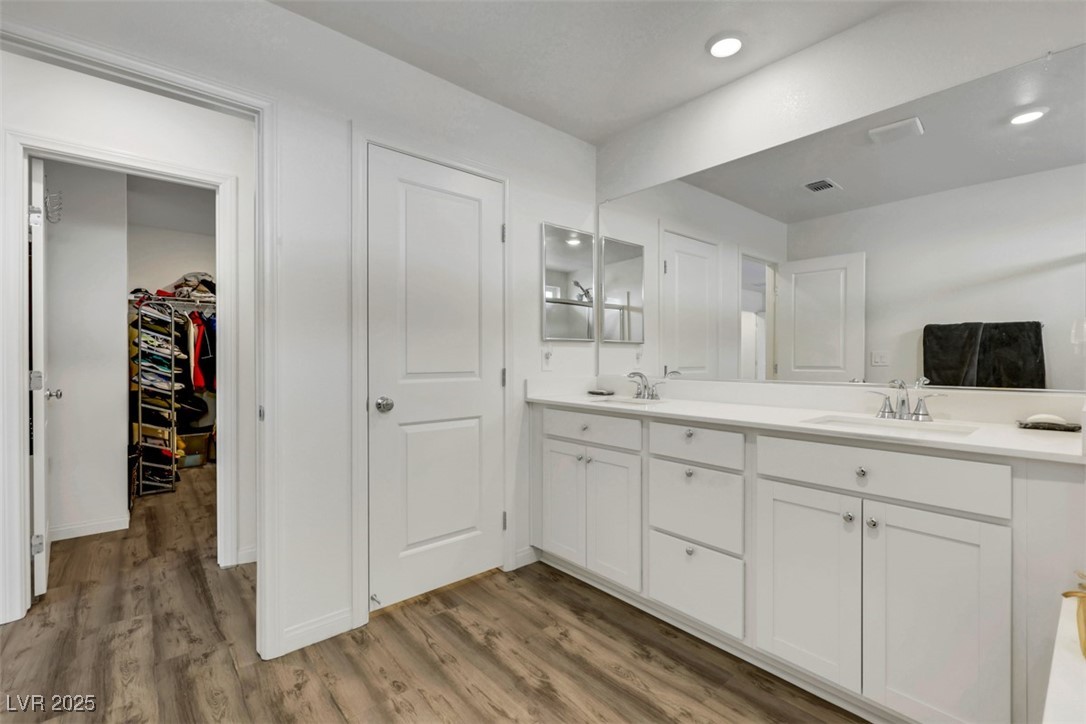 Las Vegas, Nevada 89139, United States, 5 Bedrooms Bedrooms, ,3 BathroomsBathrooms,Residential,Active,114632