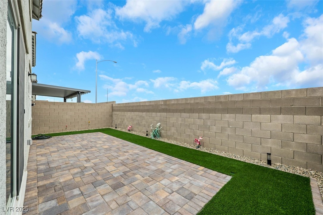 Las Vegas, Nevada 89139, United States, 5 Bedrooms Bedrooms, ,3 BathroomsBathrooms,Residential,Active,114632