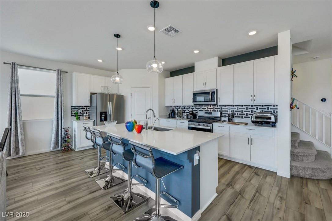 Las Vegas, Nevada 89139, United States, 5 Bedrooms Bedrooms, ,3 BathroomsBathrooms,Residential,Active,114632