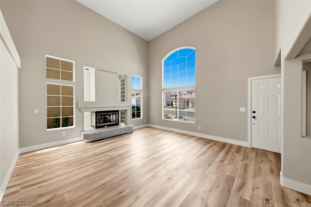 8753 Harvest Valley Avenue
