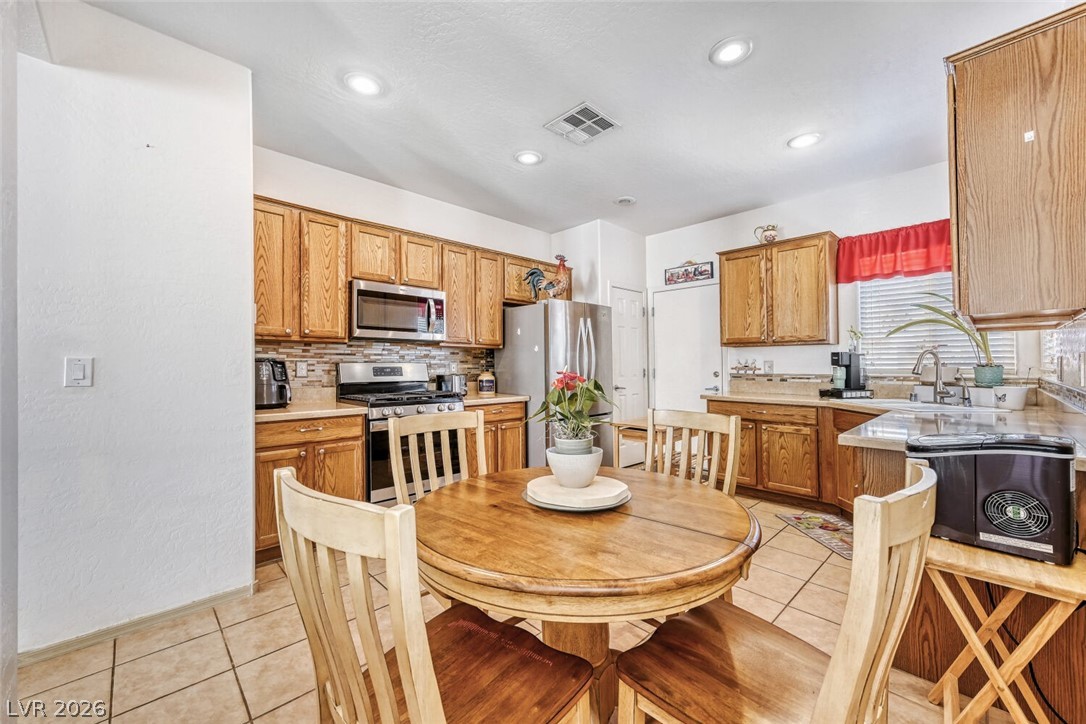 7613 Fruit Dove Street