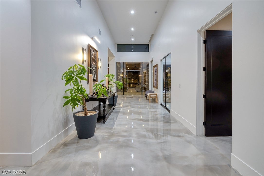 13 Rainbow Point Place