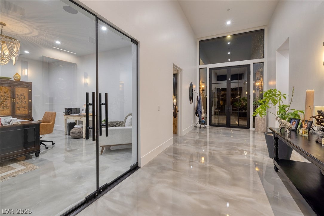 13 Rainbow Point Place