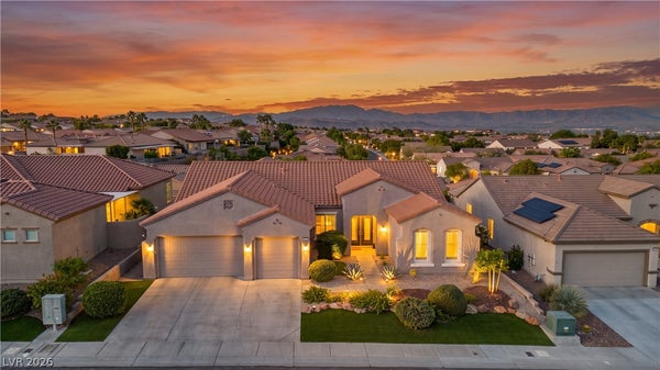 2073 FOUNTAIN CITY ST, HENDERSON, NV 89052 - Image a5bef6937a39ce435d67bd5900bdff21/723954091