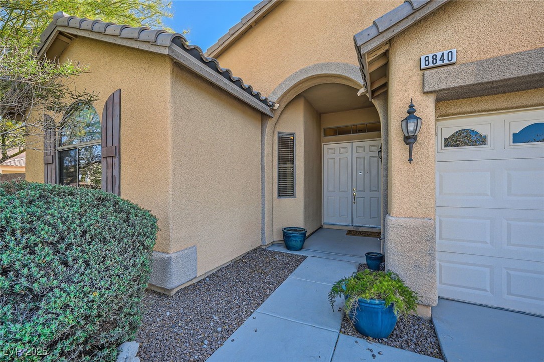 8840 Arroyo Azul Street, Las Vegas, Nevada image 3