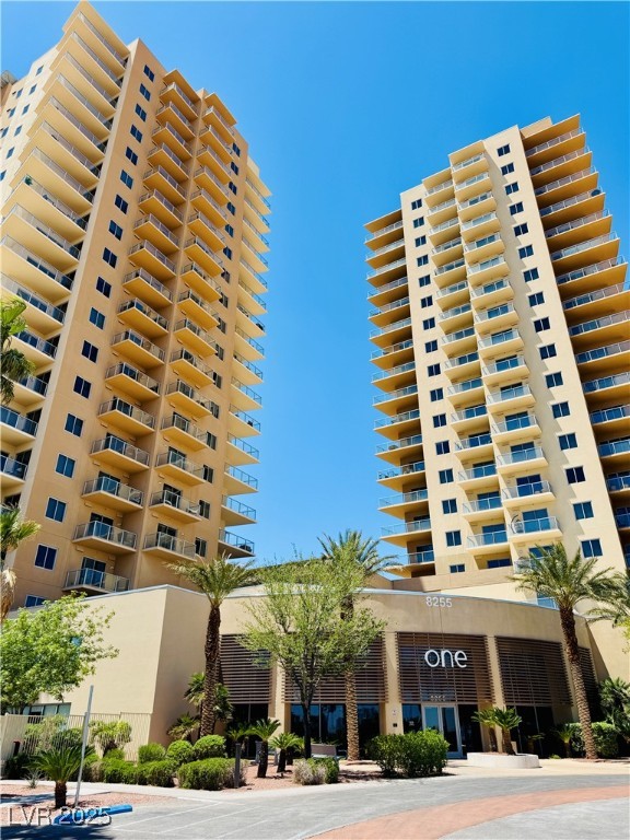 8255 Las Vegas Boulevard 1520