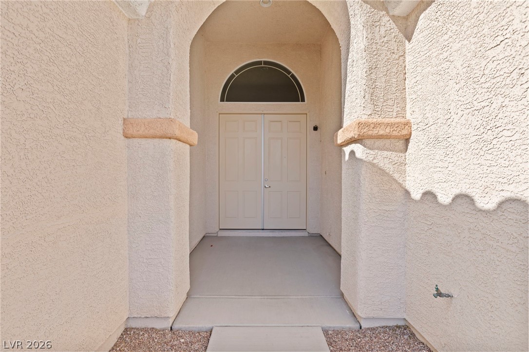 6414 White Tiger Court