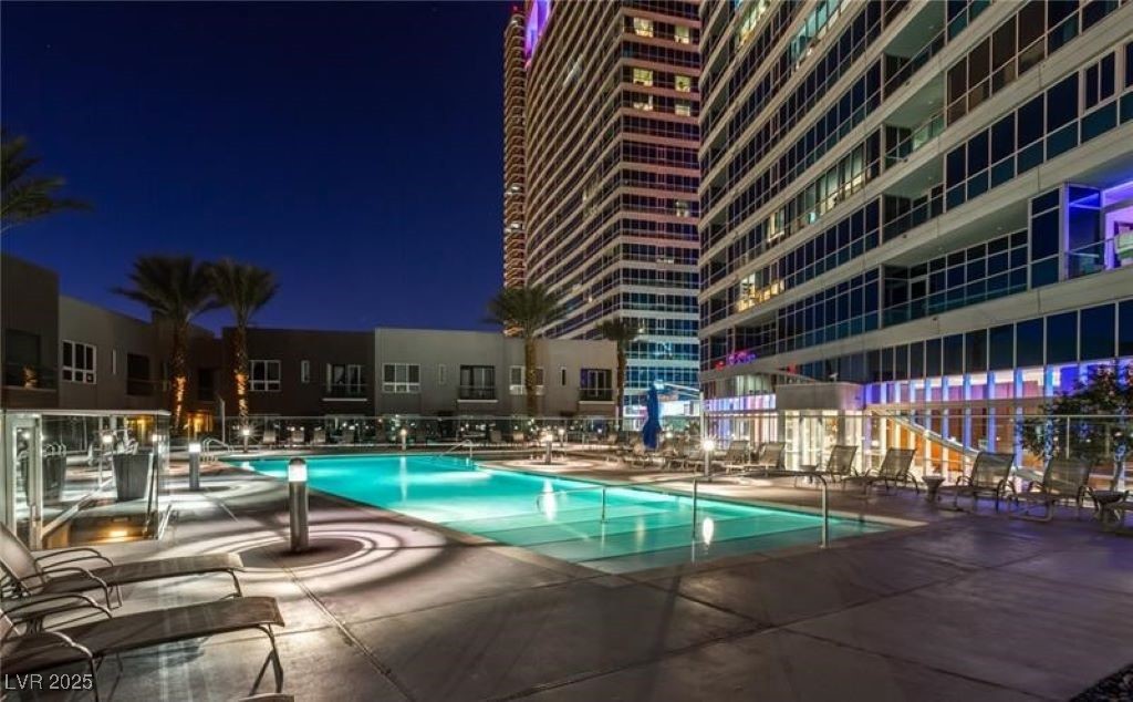4575 Dean Martin Drive 609