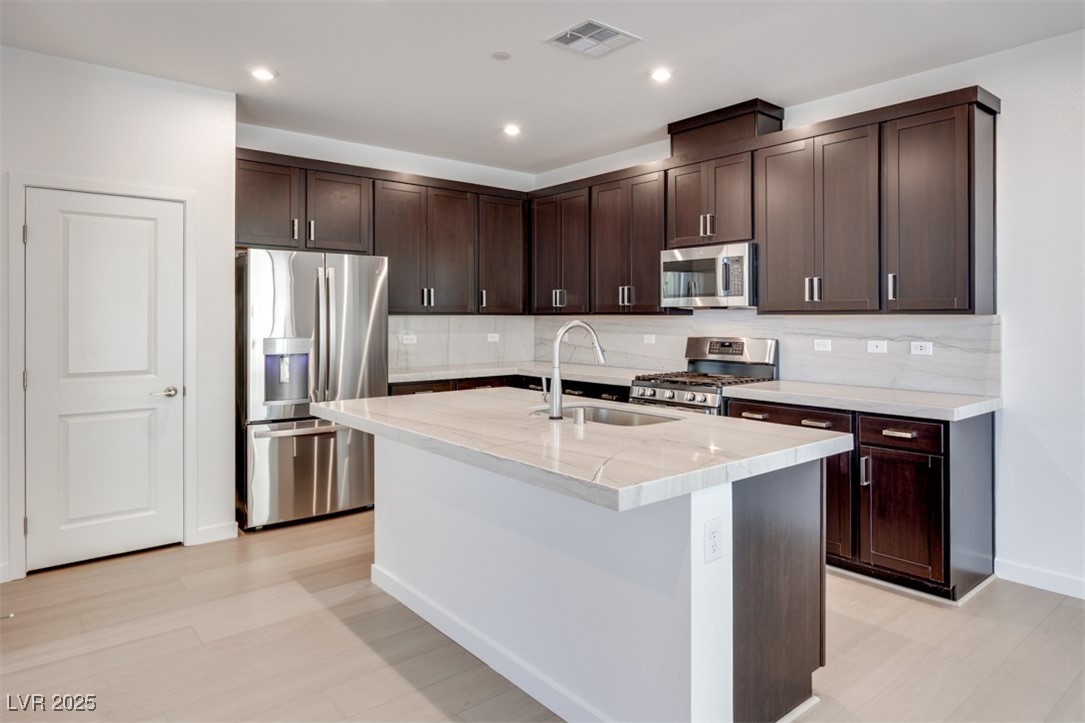 3356 Via Tizzoni Street, Henderson, Nevada image 8