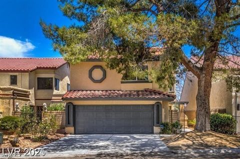 Photo of 4488 Los Reyes Court, Las Vegas, NV 89121 (MLS # 2732120)