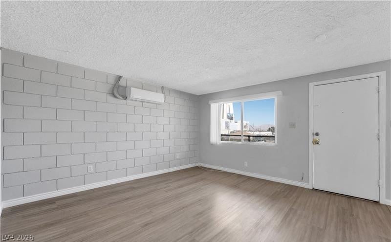 239 W Cleveland Avenue 5