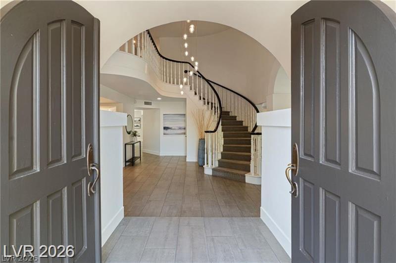 2233 Versailles Court