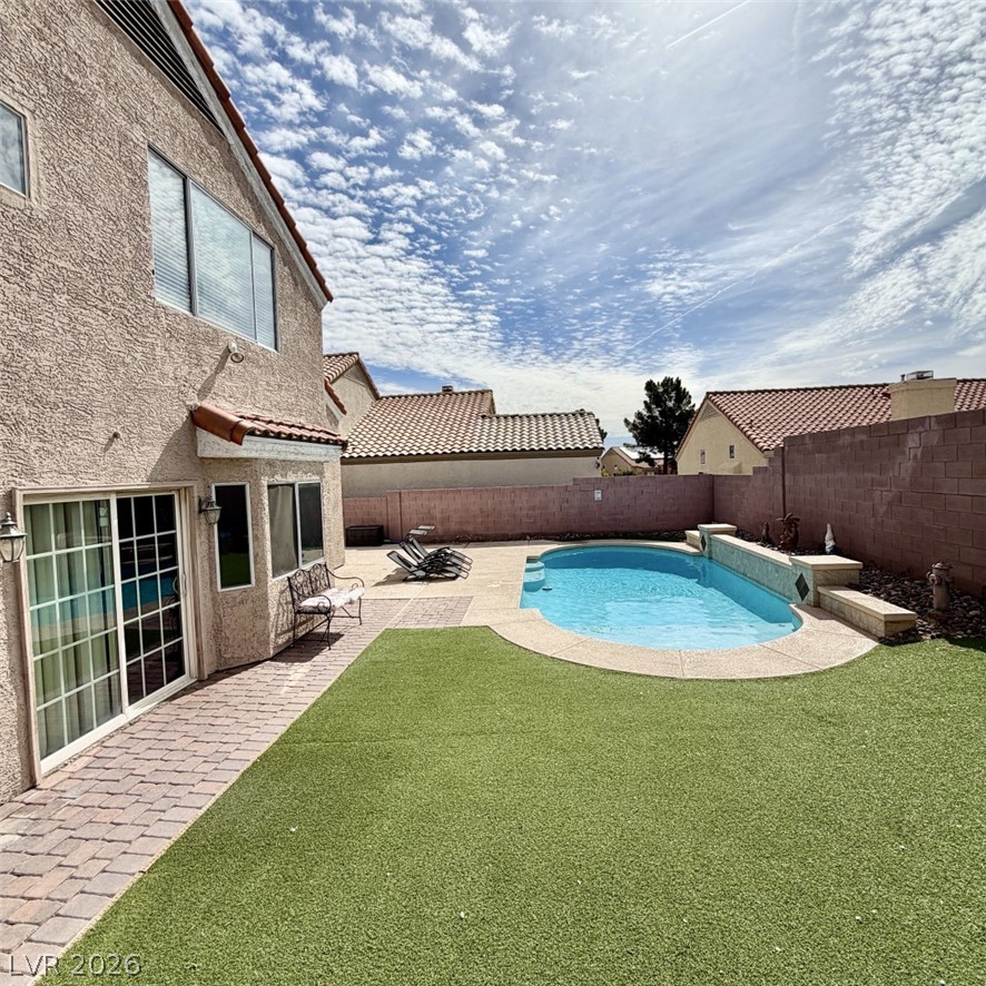 2305 Hedgewood Drive