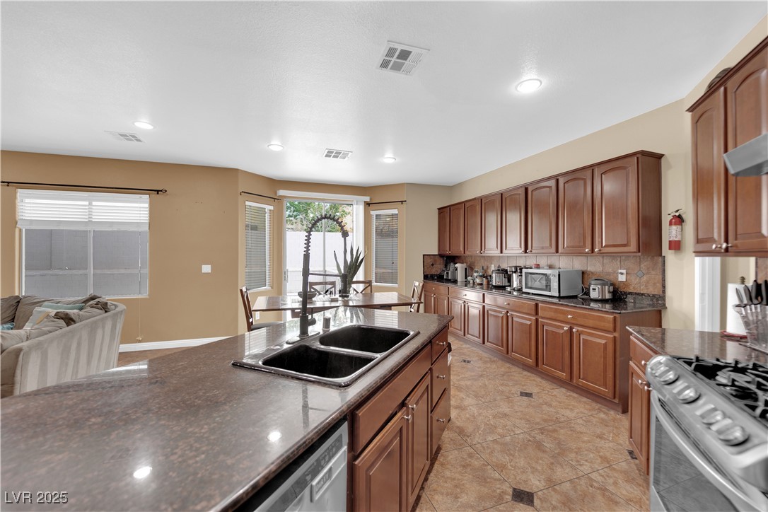1808 Peyton Stewart Court, North Las Vegas, Nevada image 17