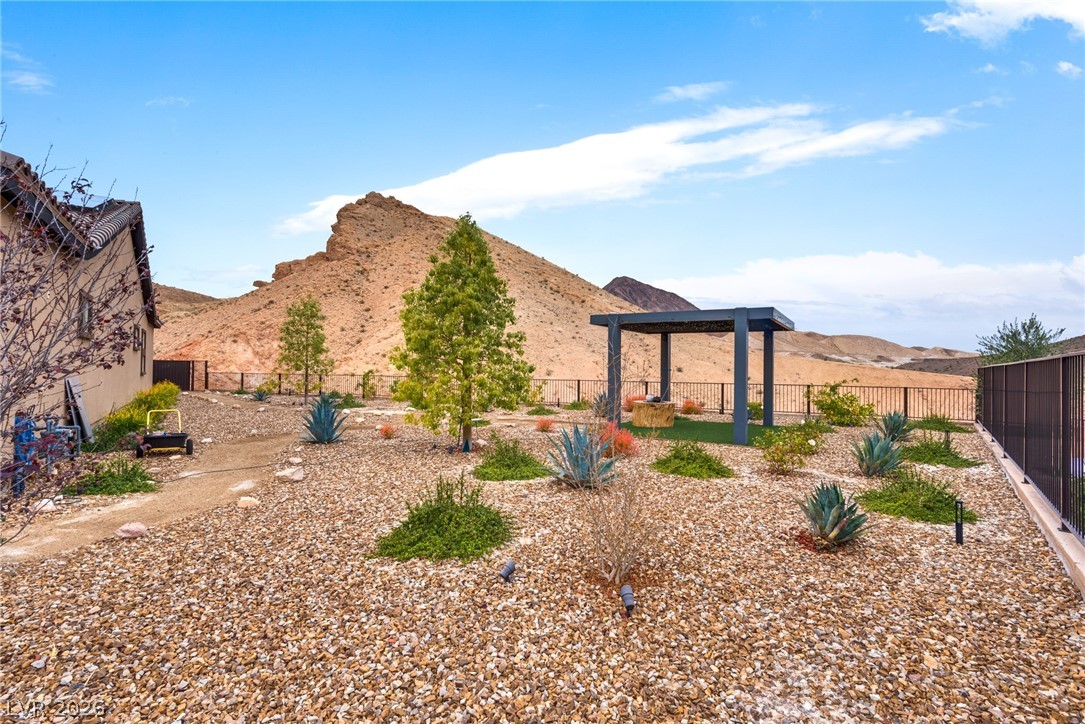 174 Crimson Cactus Avenue