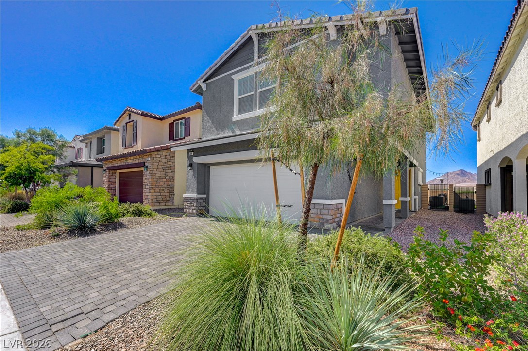 386 Larksong Avenue