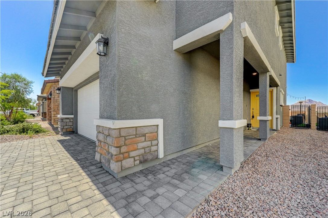 386 Larksong Avenue