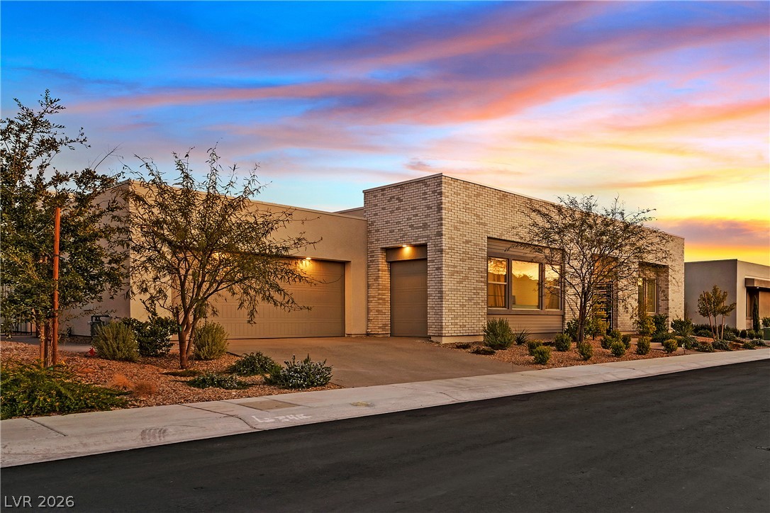 472 Sand Dune Arch Street