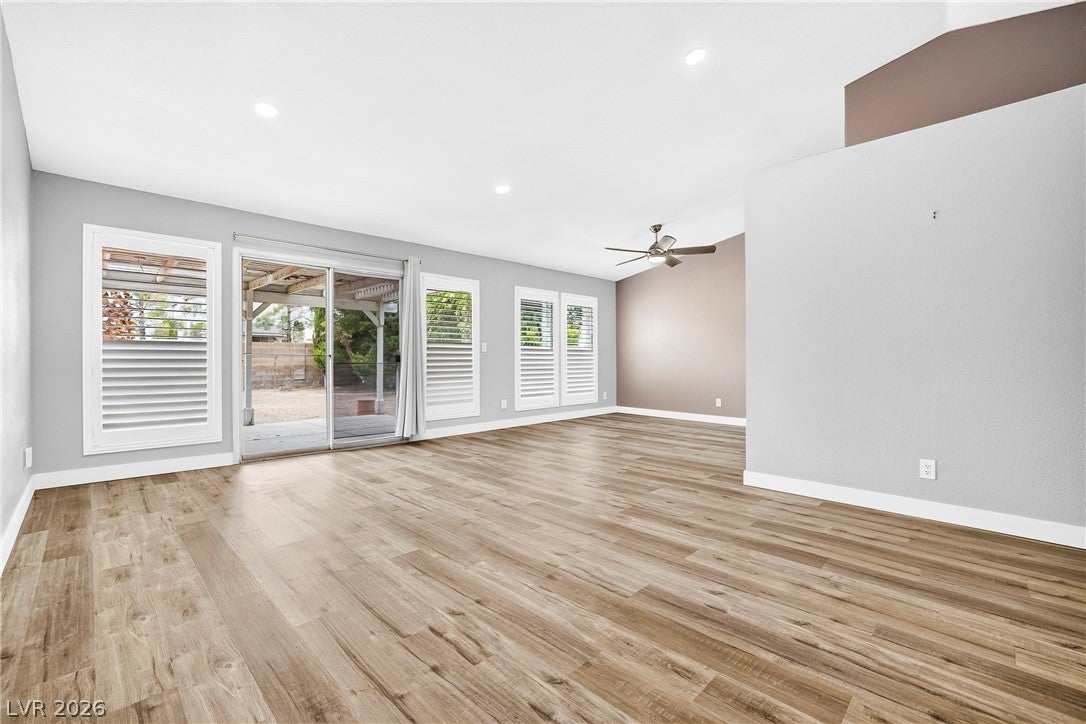 2803 Camelback Lane