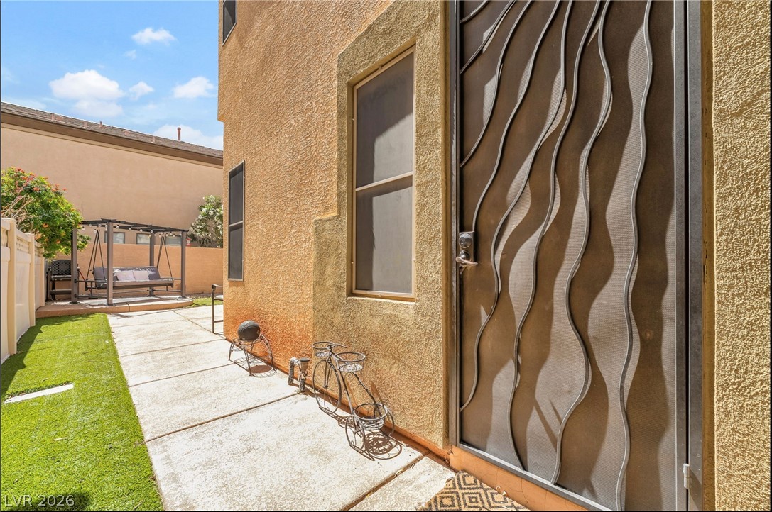 5393 Coral Ribbon Avenue