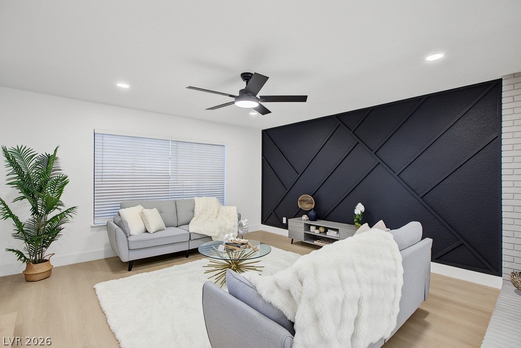 2371 Pickwick Drive