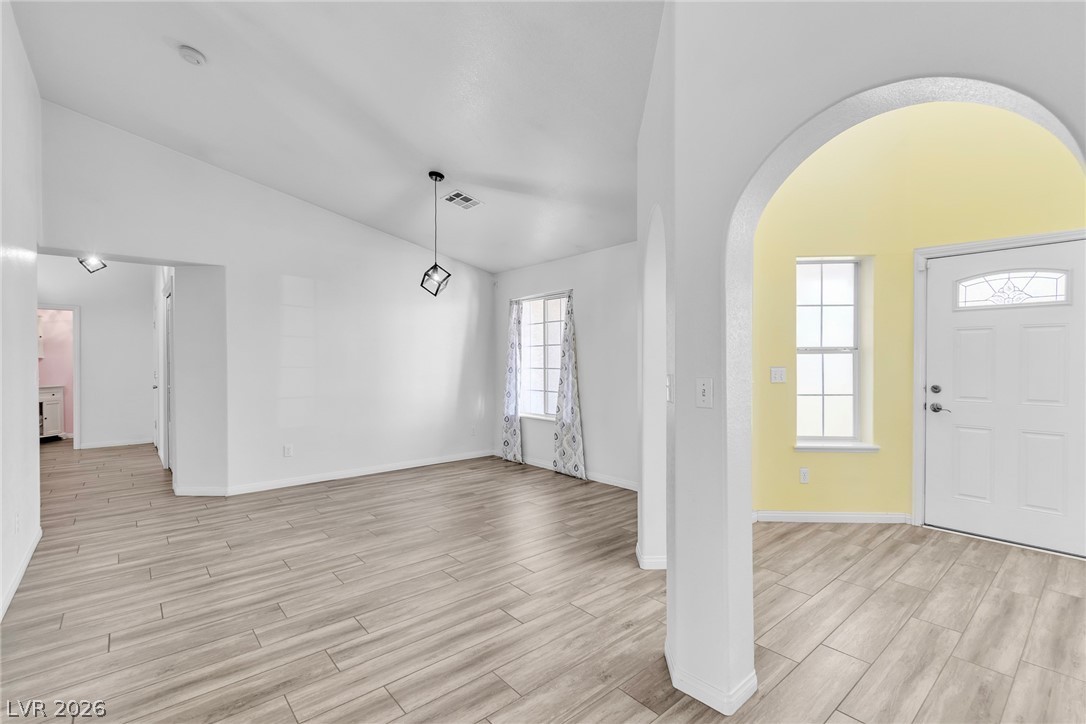 3245 W Landberg Avenue