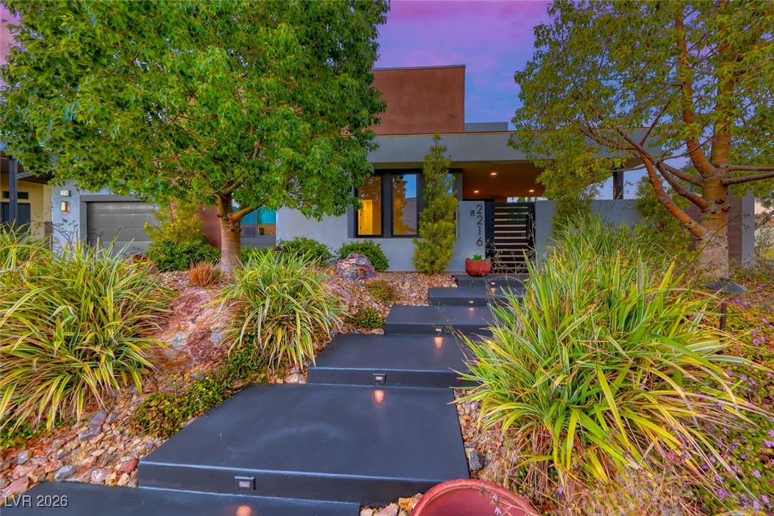 2216 Sky Pointe Ridge Drive