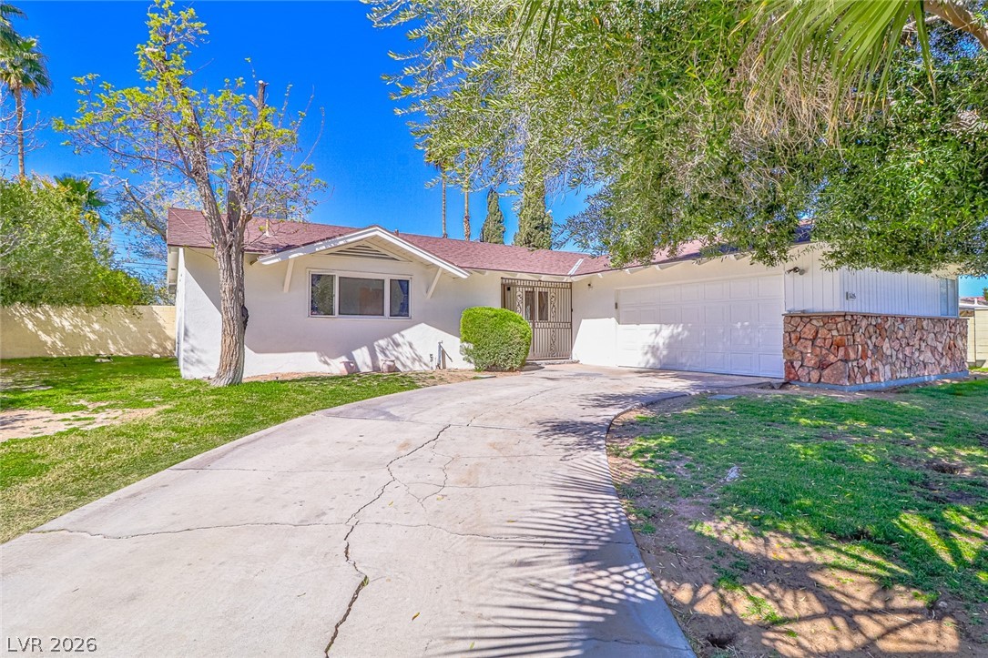 1605 Bryn Mawr Avenue