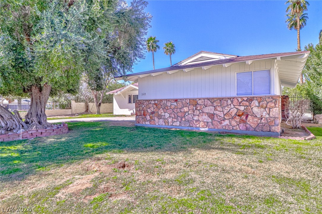 1605 Bryn Mawr Avenue