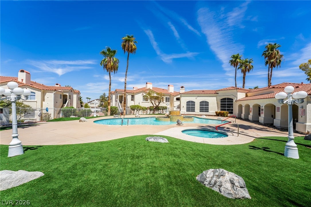 698 S Racetrack Road 1512