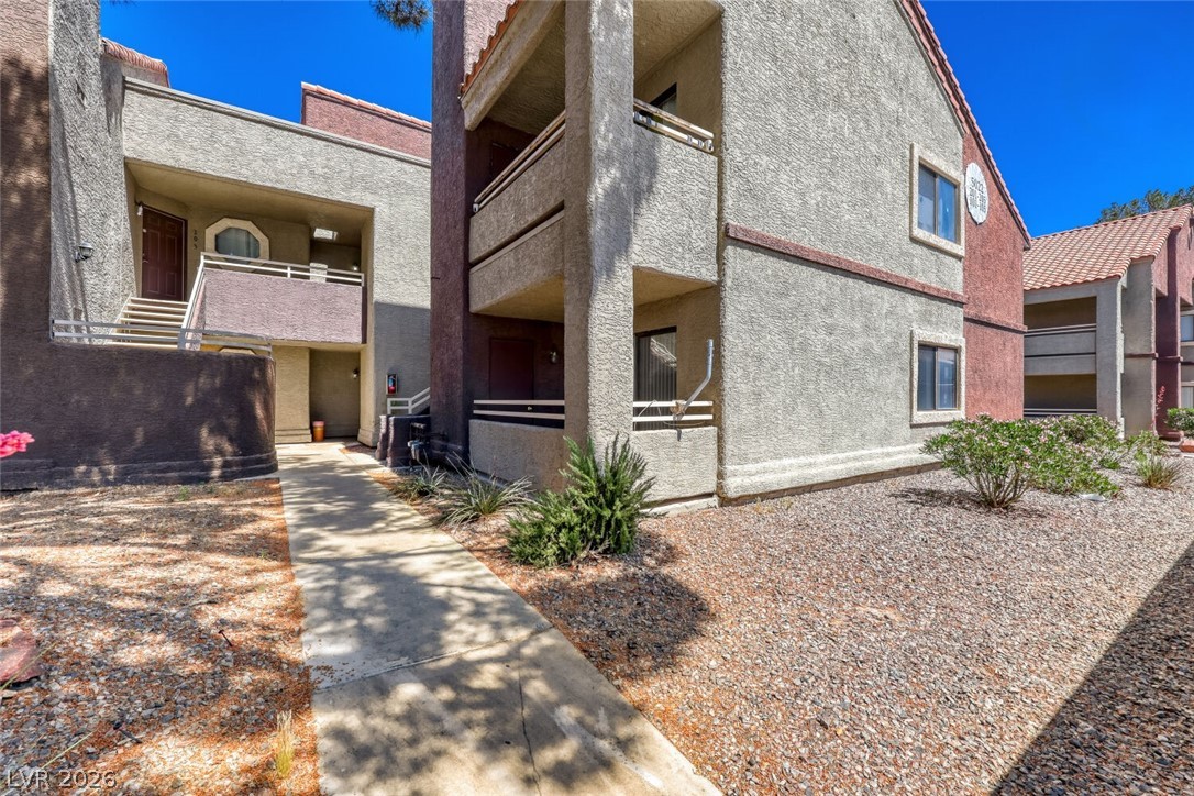 5022 S Rainbow Boulevard 105