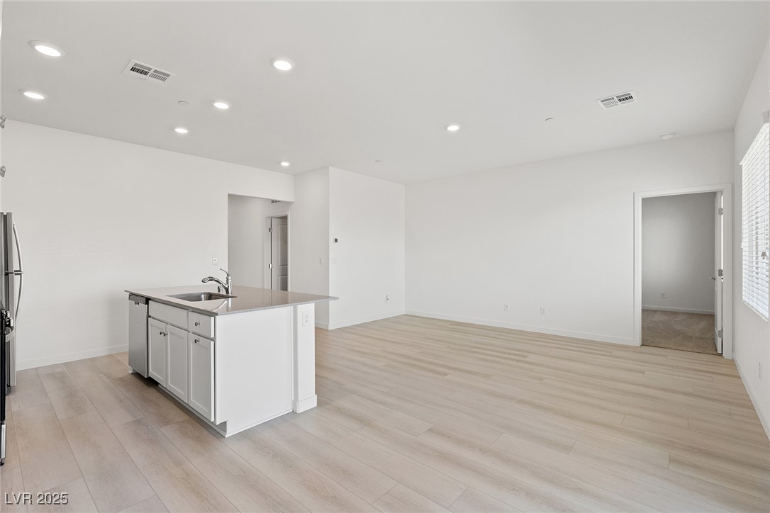 2727 Avril Point Street